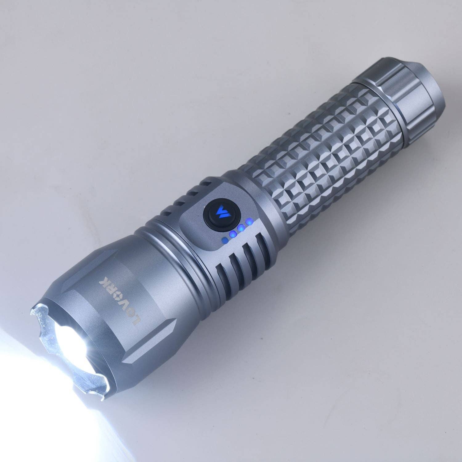Lovork Olympe wiederaufladbare Taschenlampe