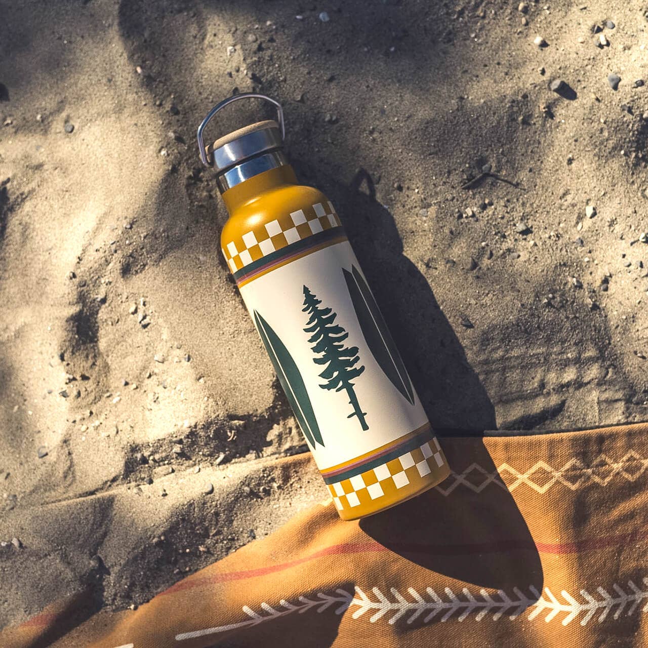 Isolierte Flasche Boards & Trees