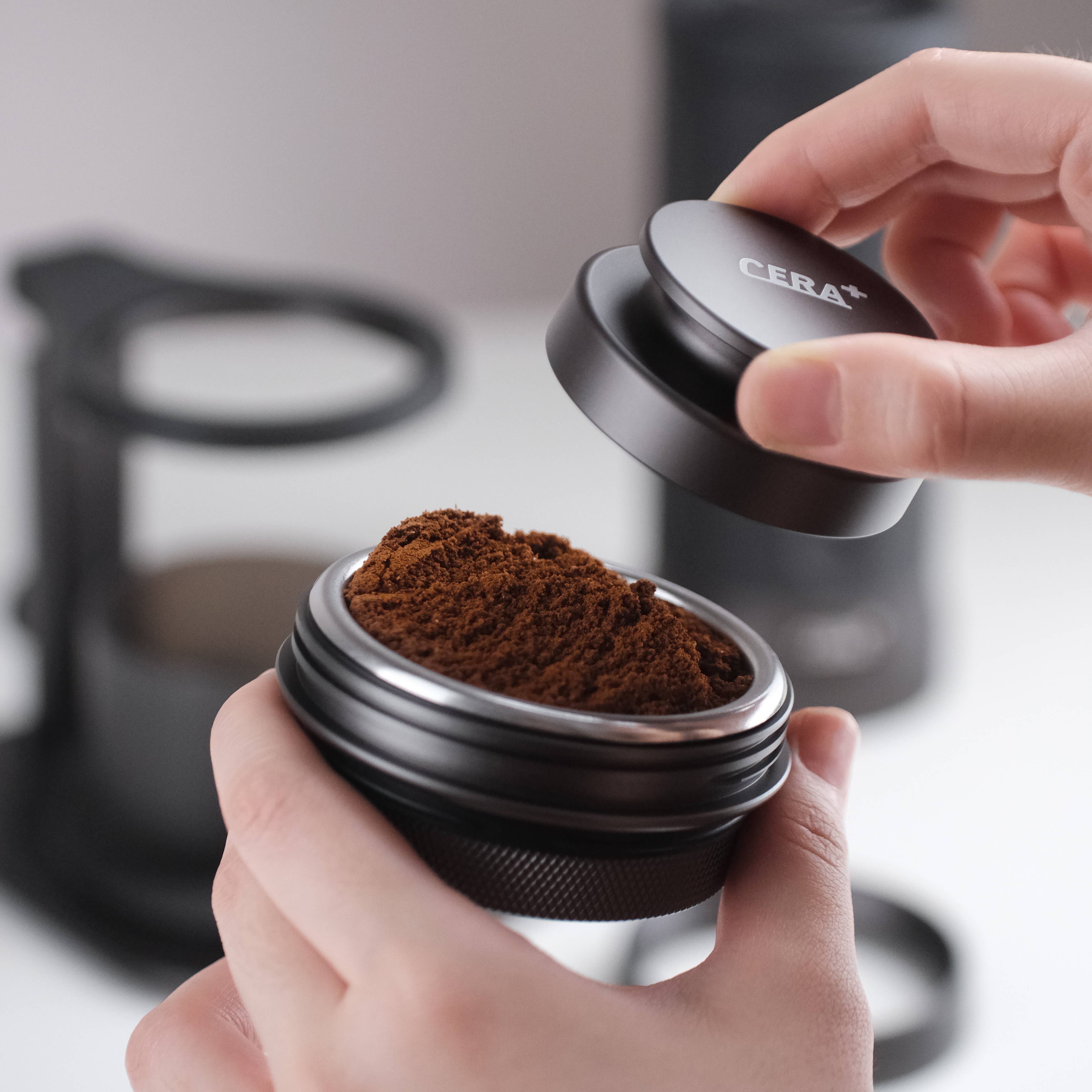 Ceramax - smarte tragbare Espressomaschine - App-Steuerung