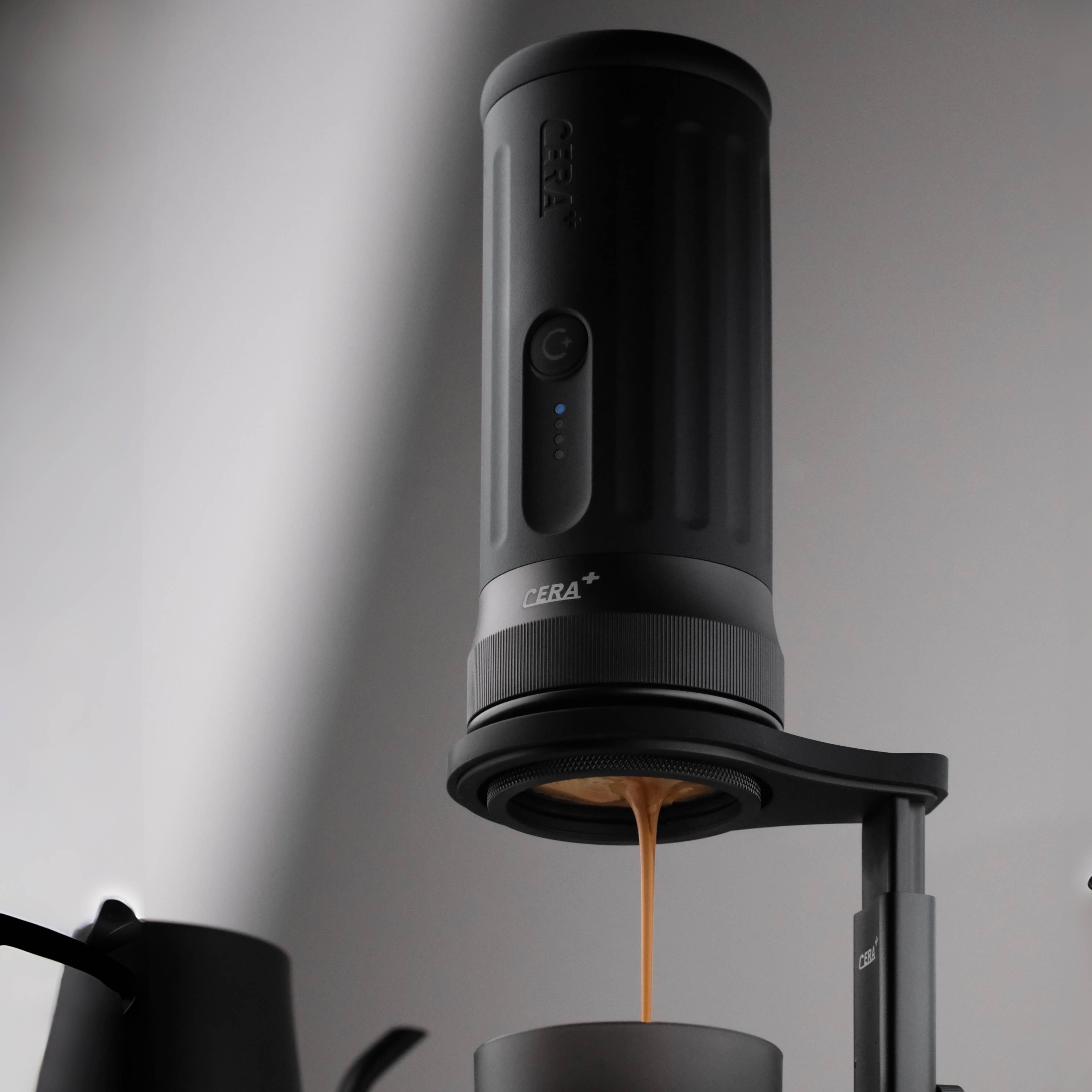 Ceramax - smarte tragbare Espressomaschine - App-Steuerung